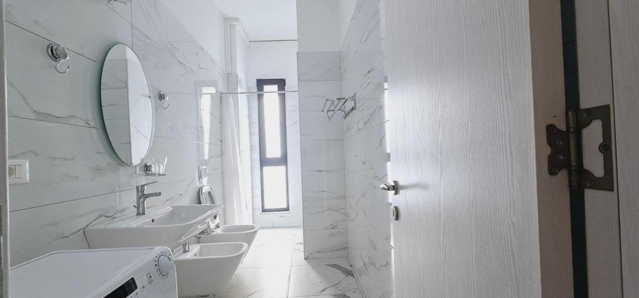 Апартаменты Myhouse At 21 Dhjetori Тирана Экстерьер фото