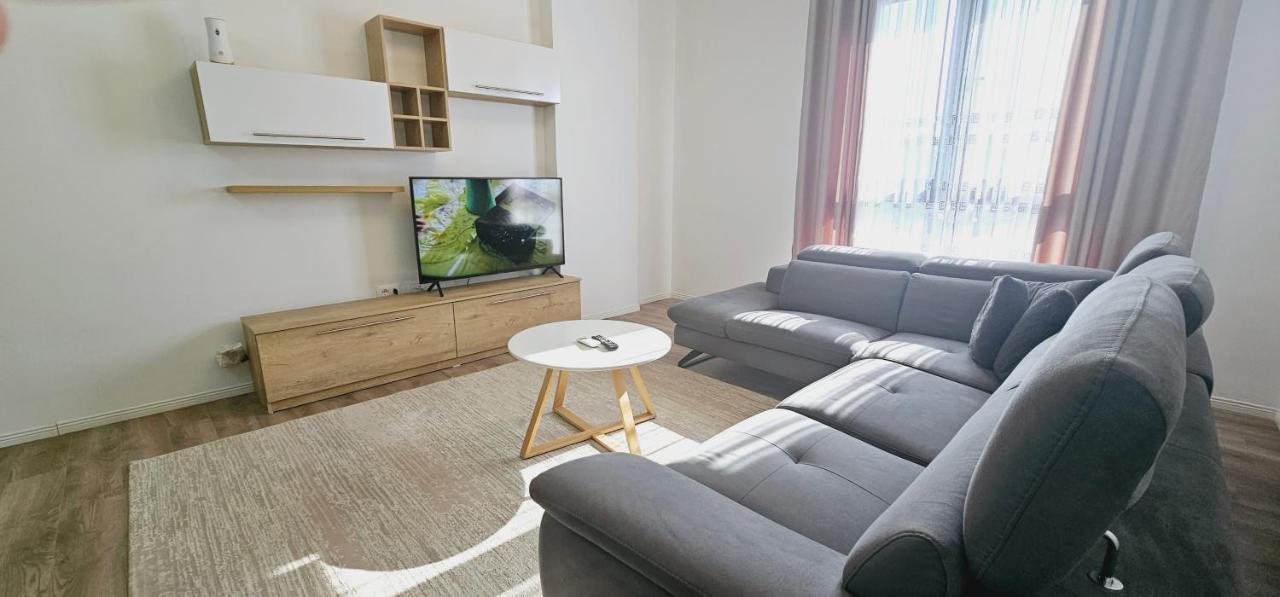 Апартаменты Myhouse At 21 Dhjetori Тирана Экстерьер фото