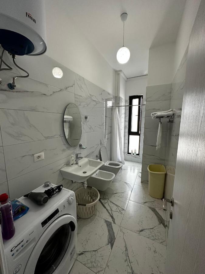 Апартаменты Myhouse At 21 Dhjetori Тирана Экстерьер фото